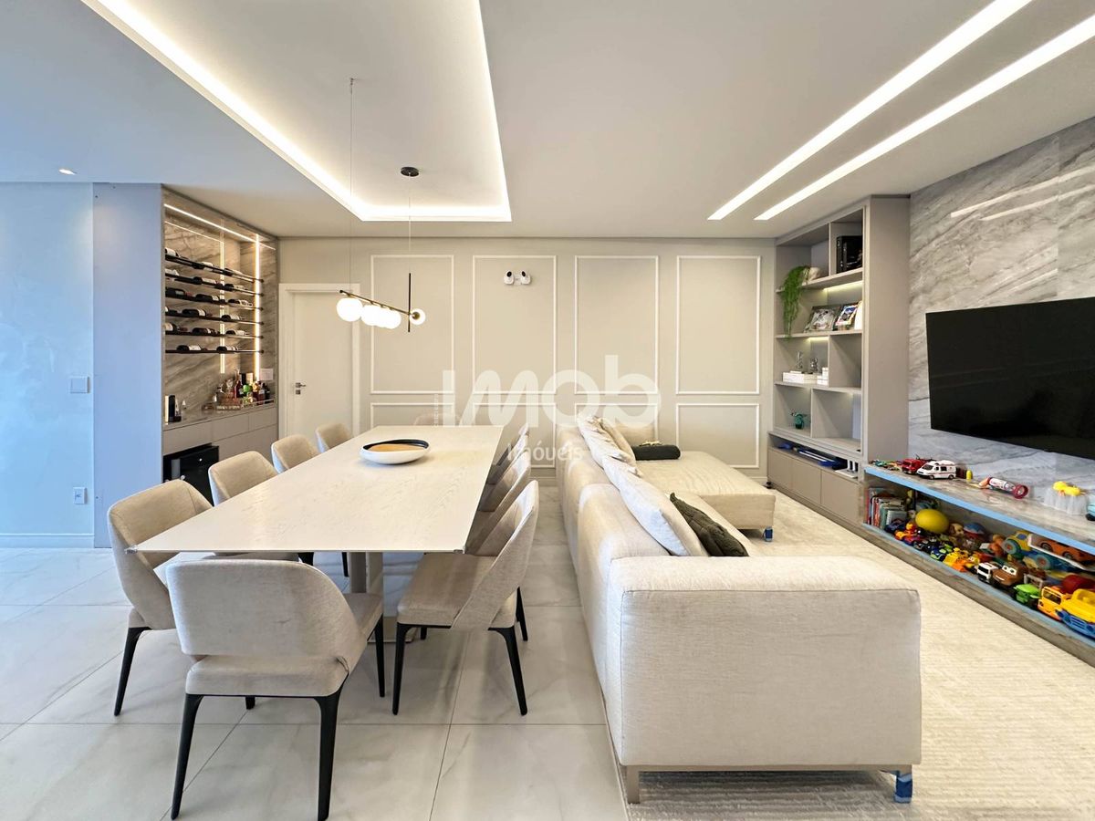 Apartamento, 3 quartos, 125 m² - Foto 2