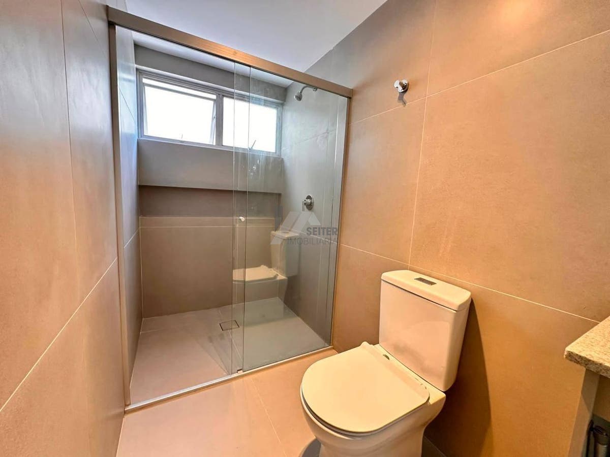 Apartamento a venda com 2 quartos Centro Florianópolis