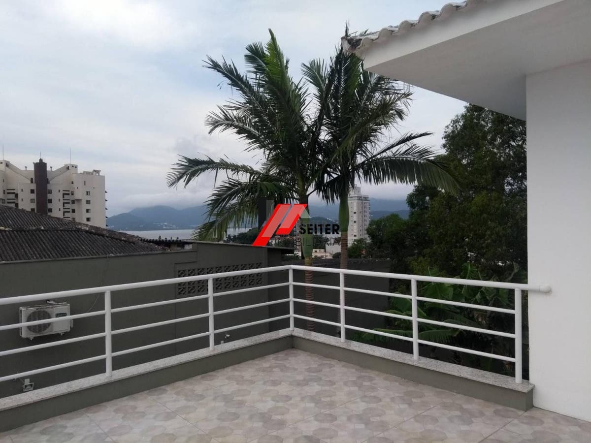 Casa a venda agronômica Florianópolis