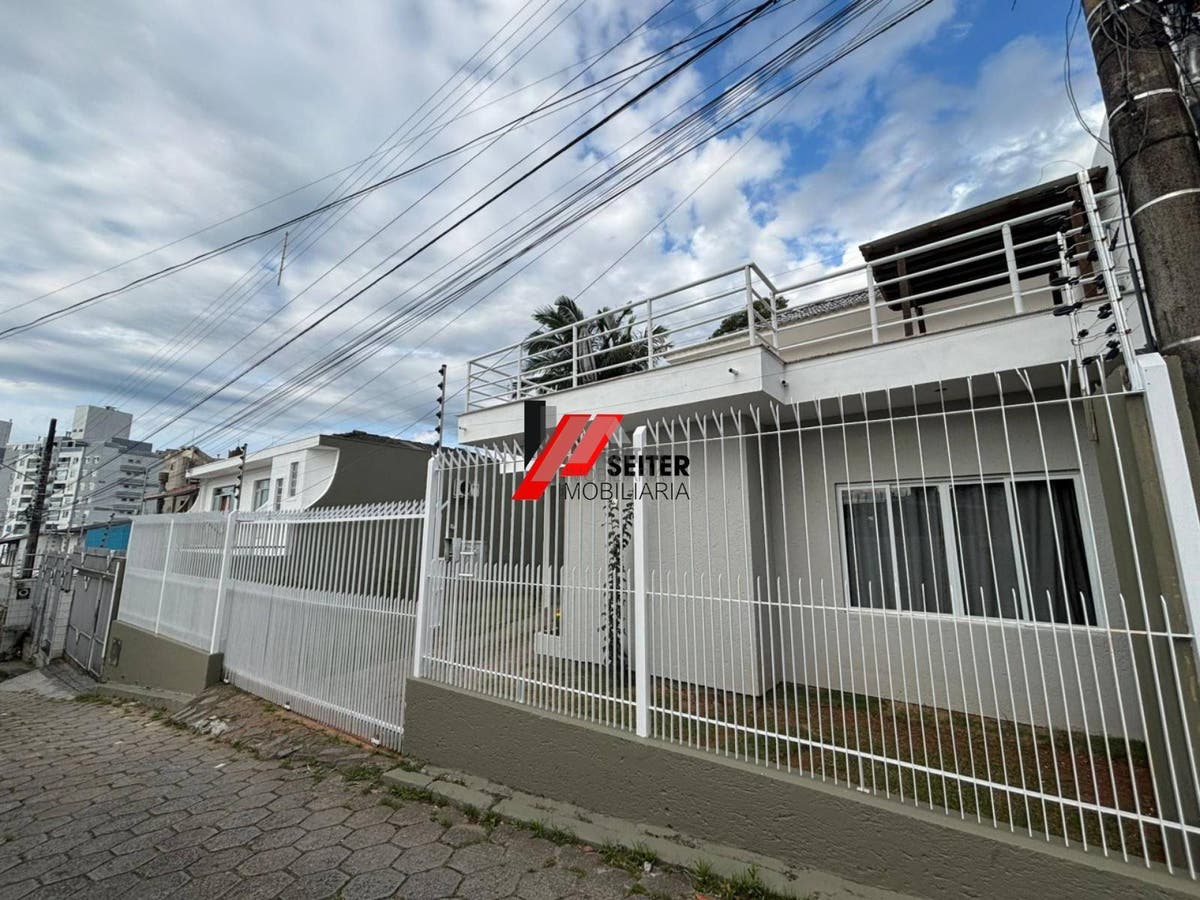 Casa a venda agronômica Florianópolis