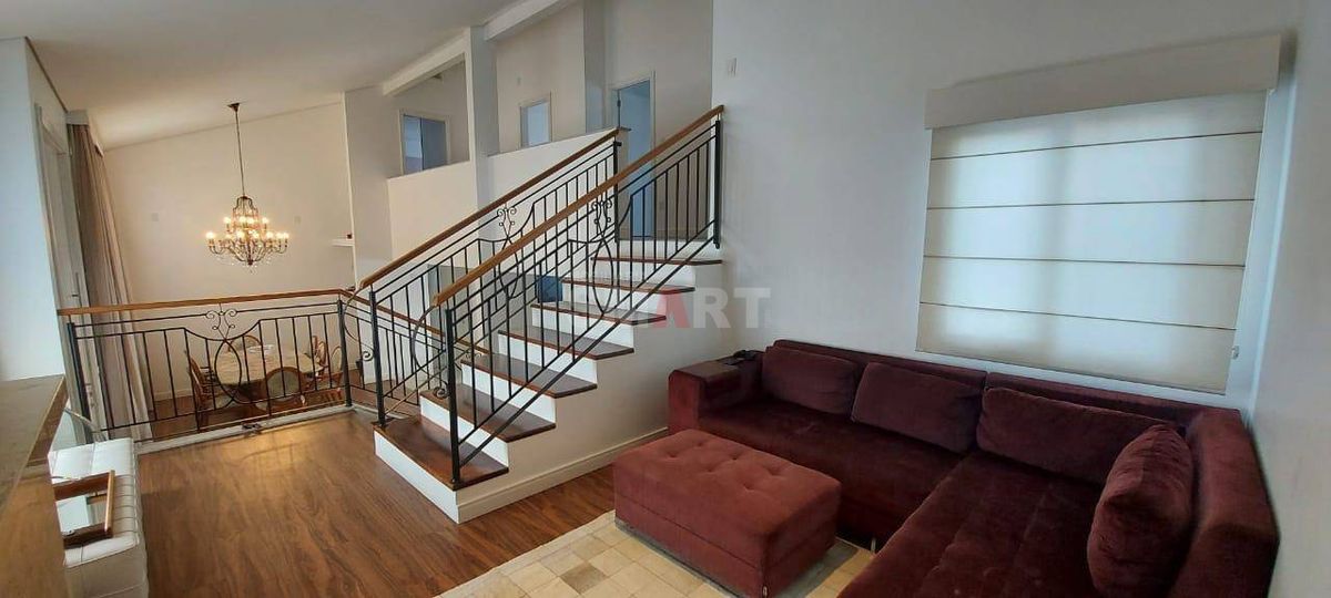 Casa com 4 Suítes no Bairro Nova Brasília