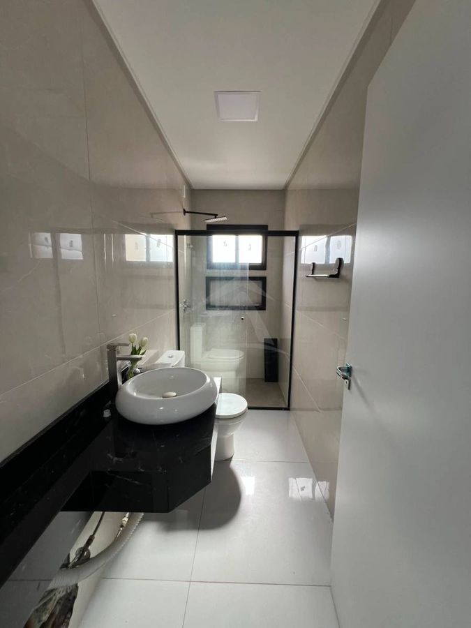 Apartamentos condomínio lauren m. Residence
