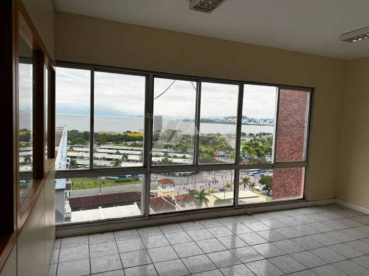 Sala Comercial no Centro