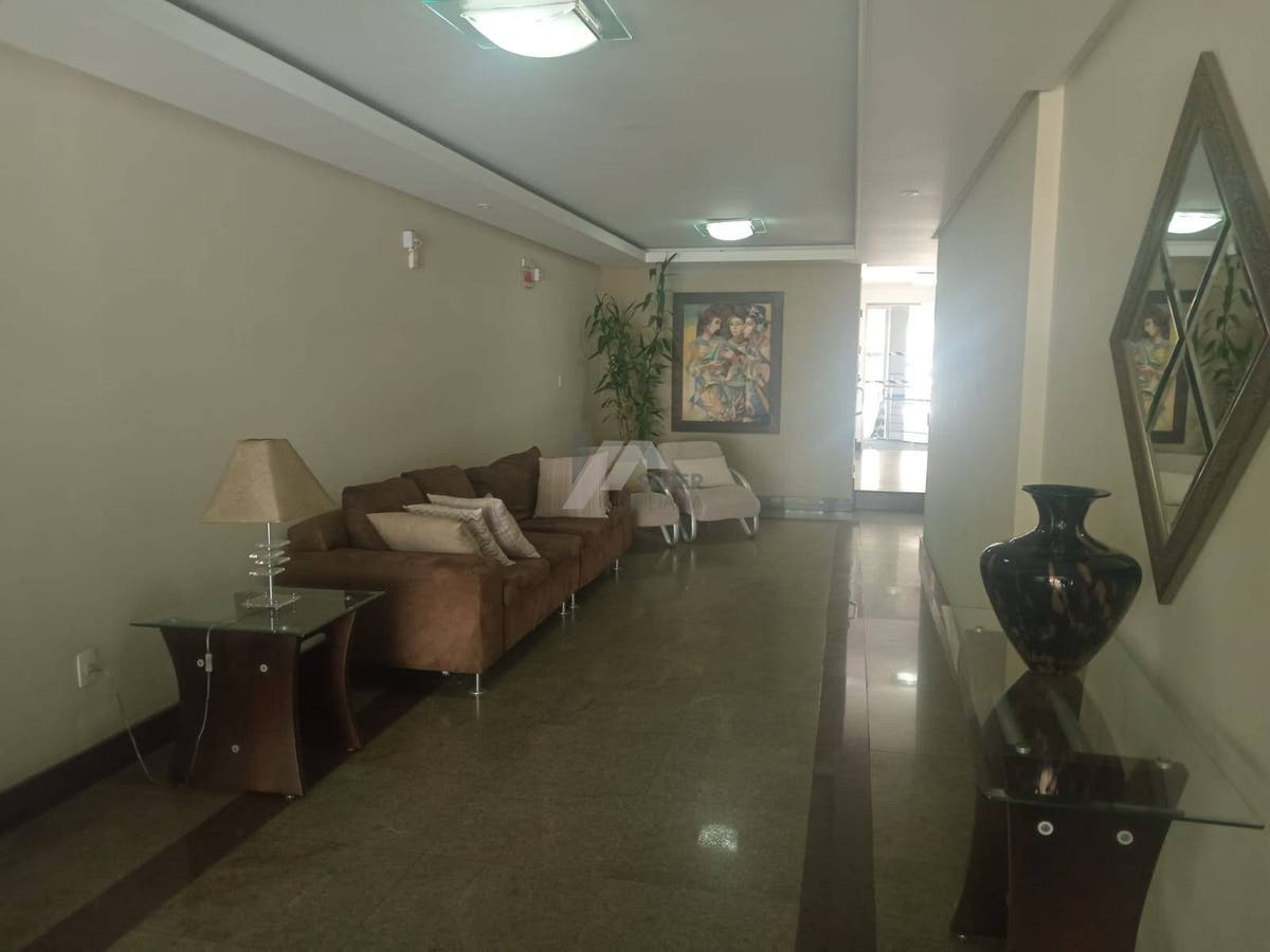Apartamento 3 quartos para alugar na Av Mauro Ramos