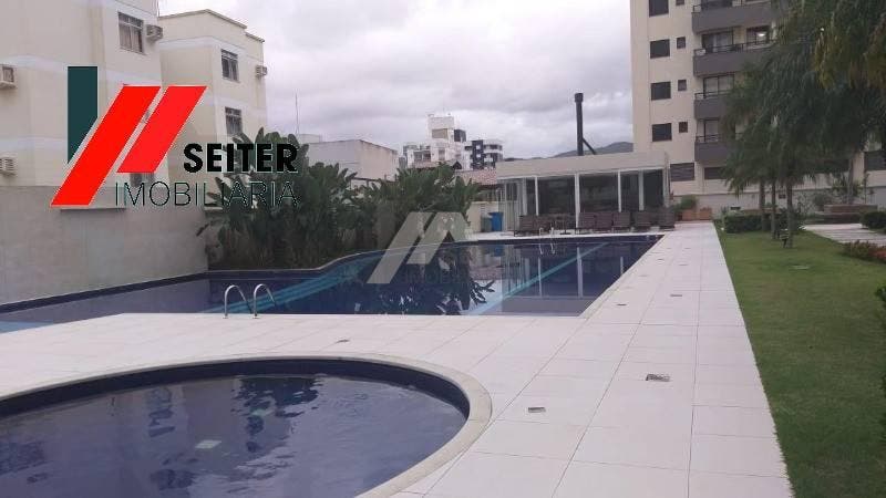 Apartamento mobiliado de 4 dormitorios sendo 2 suites com 3 vagas de garagem a venda Itacorubi