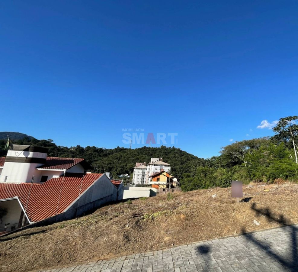 Terreno no bairro Nova Brasília com 399m² em Jaraguá do Sul