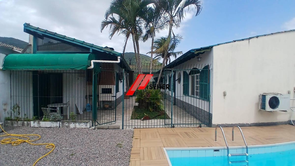 Casa a venda no itacorubi Florianópolis