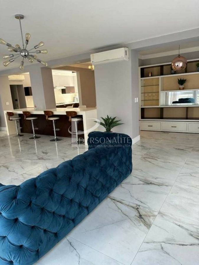 Apartamento, 3 quartos, 250 m² - Foto 1