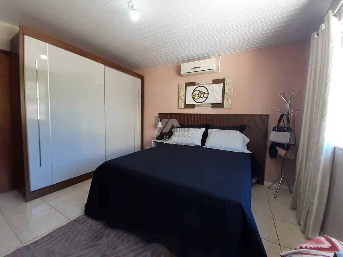 Casa com 6 quartos Córrego Grande Florianópolis