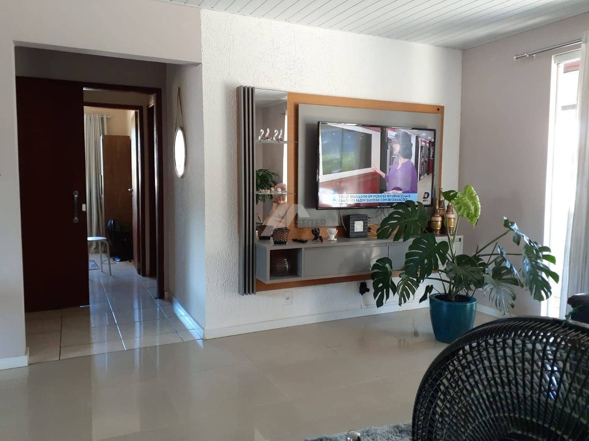 Casa com 6 quartos Córrego Grande Florianópolis