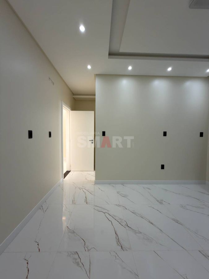 Casa Geminada com 1 Suíte + 2 Quartos + Piscina + Área de Festas Fechada