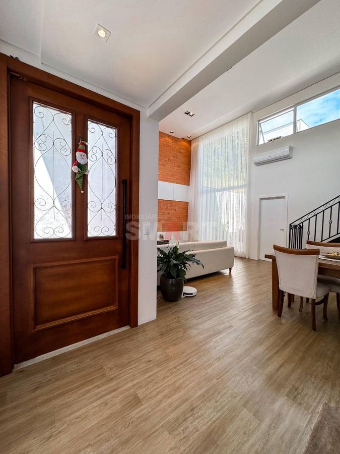 Ampla casa Mobiliada com 1 Suíte com Closet + 2 Quartos no São Luís