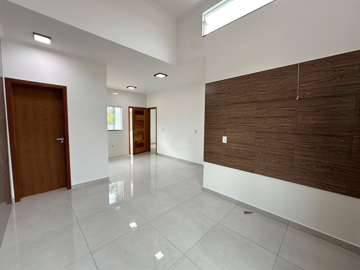 Casa, 3 quartos sendo 1 suíte, itapema do norte