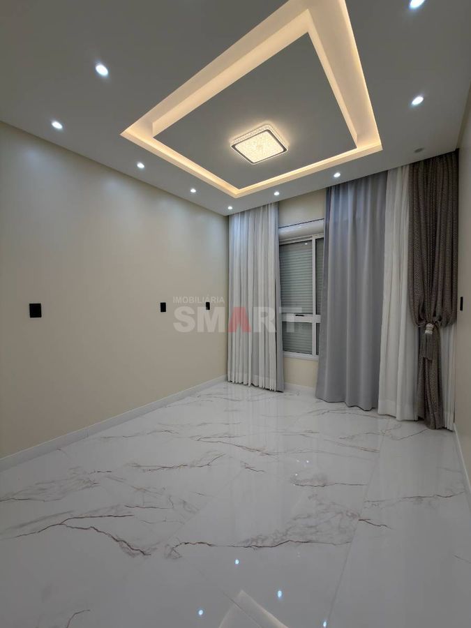 Casa Geminada com 1 Suíte + 2 Quartos + Piscina + Área de Festas Fechada