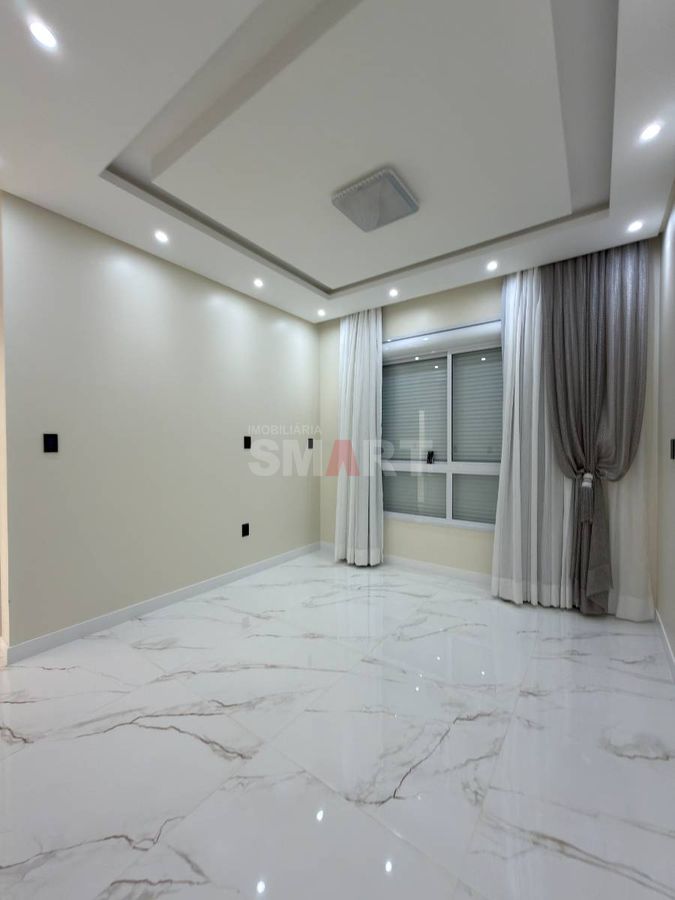 Casa Geminada com 1 Suíte + 2 Quartos + Piscina + Área de Festas Fechada