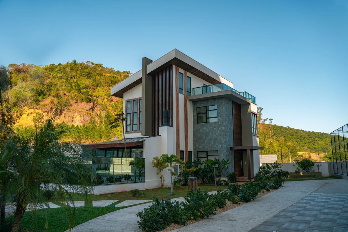 Casa exclusiva - Casa em Ressacada, Itajaí - Sale e à venda - EXO INVESTIMENTOS
