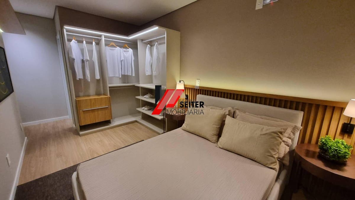 Apartamento a Venda no Bairro Saco Grande em Florianópolis