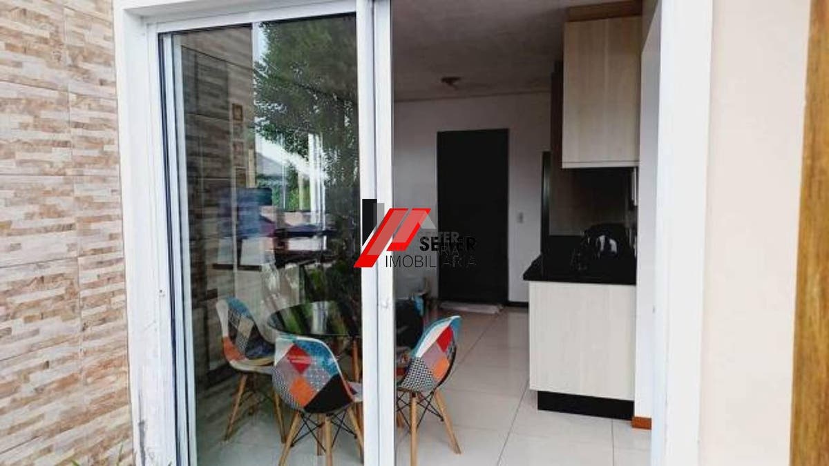 Casa com 4 dormitórios no Campeche