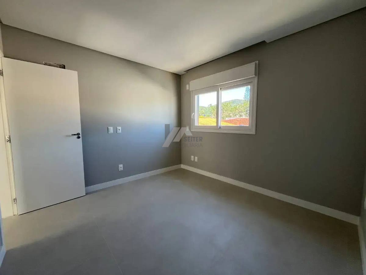 Casa 3 dormitórios para Venda no Córrego Grande Florianópolis