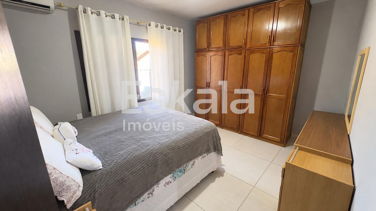 Casa Semobiliada Com 417m² De Área De Terreno São Luís - Jaraguá do Sul