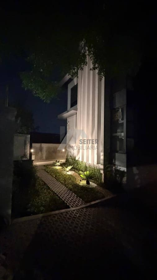 Sobrado moderno de alto padrão
