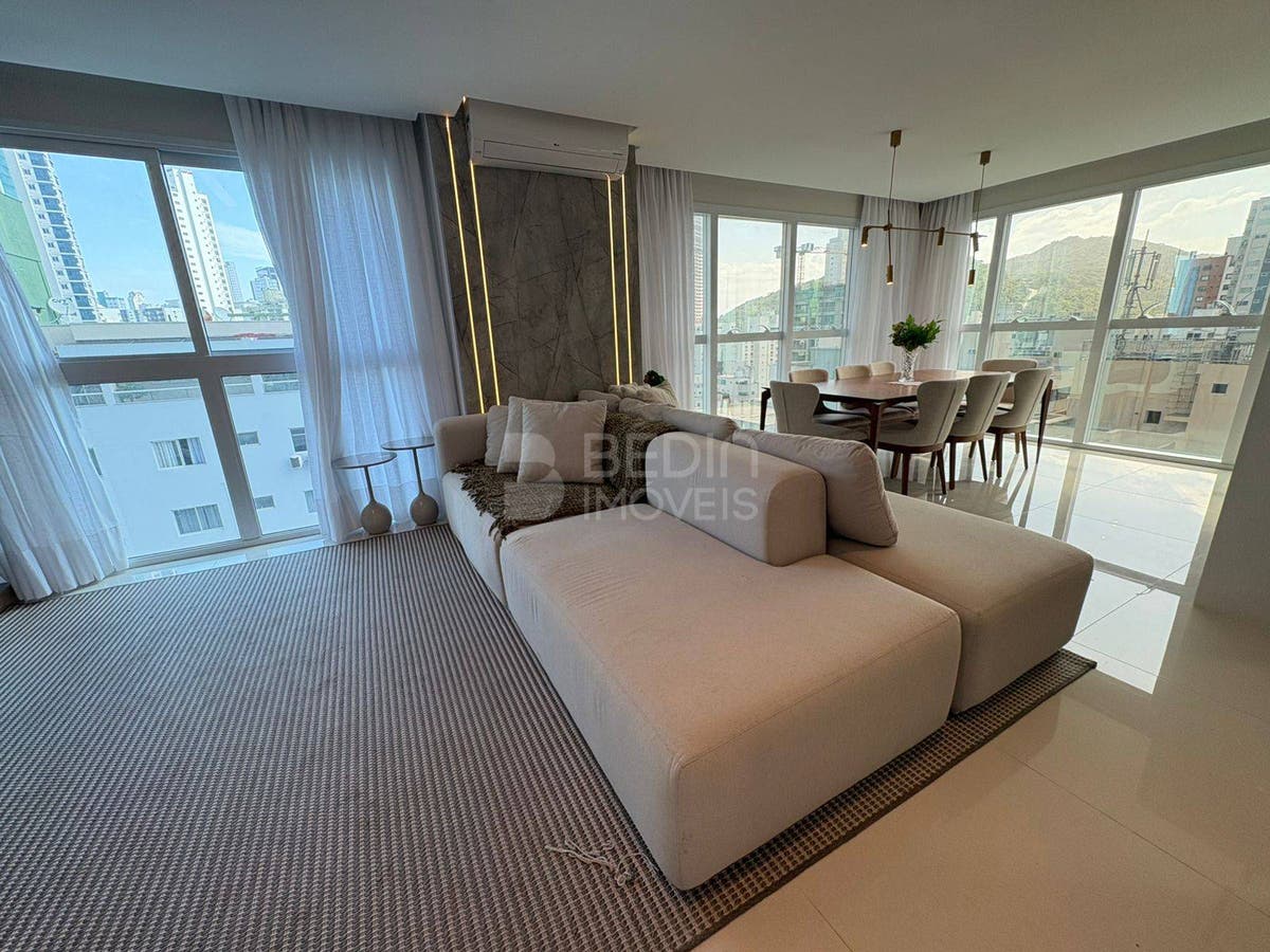 Apartamento de 4 quartos, 140m² no bairro Centro, em Balneário Camboriú | Eu Corretor