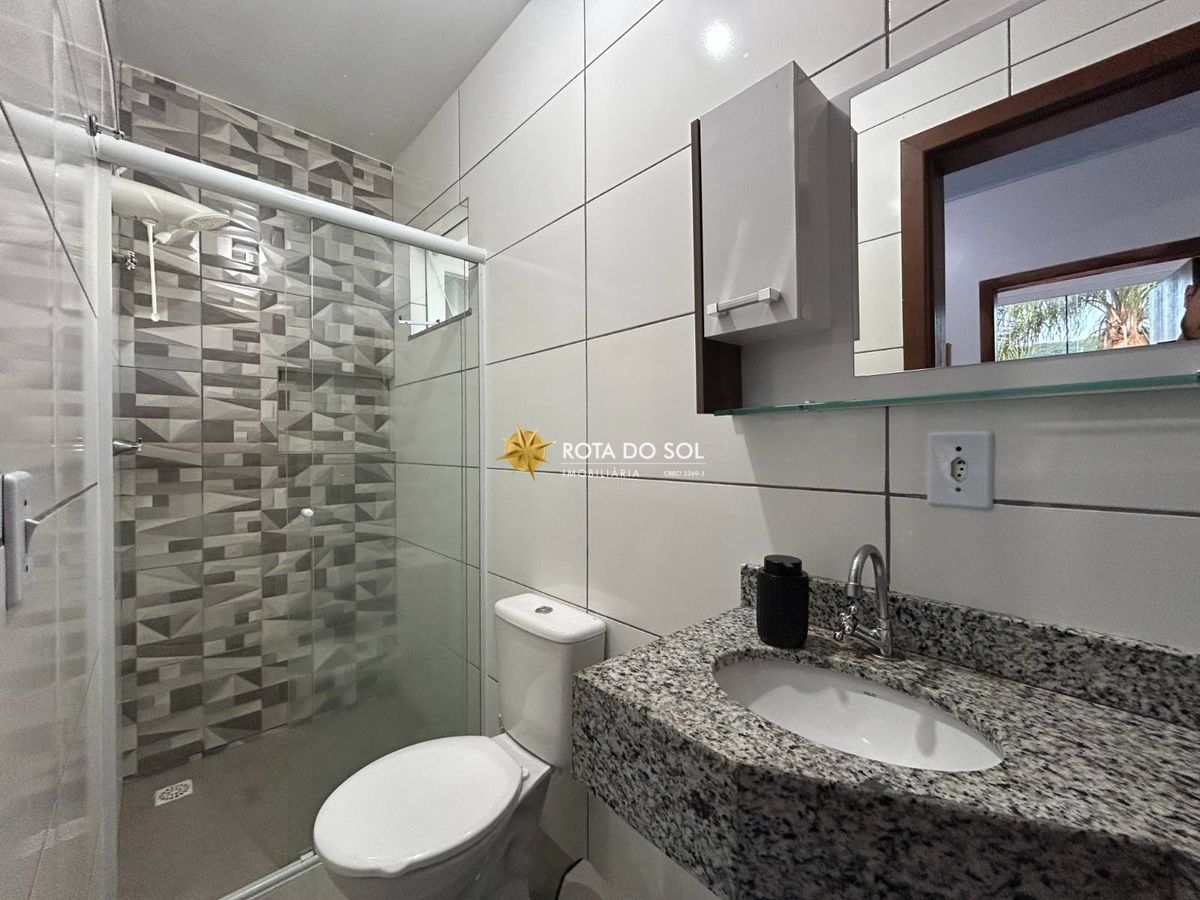 Casa e residencial à venda Praia Bombas Bombinhas SC — foto 13