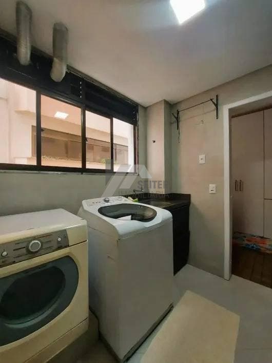 Apartamento com 3 quartos, Centro - Florianópolis