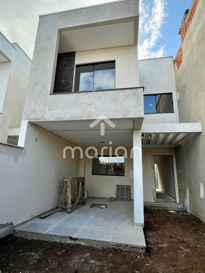 Sobrado com 3 Quartos à Venda, Nossa Senhora da Paz - Balneário Piçarras