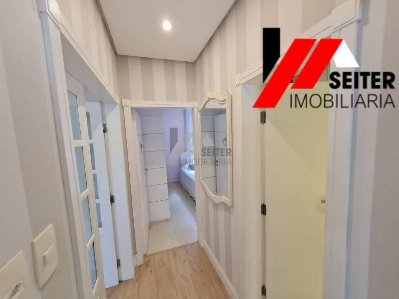 Apartamento de 3 dormitorios a venda Centro Florianopolis