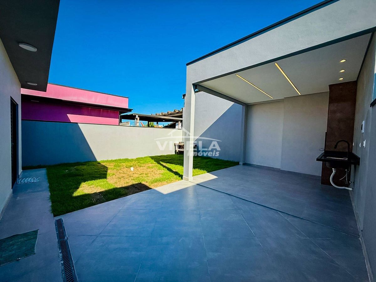 Casa -moderna-pé direito alto golfinho-caraguatatuba-sp