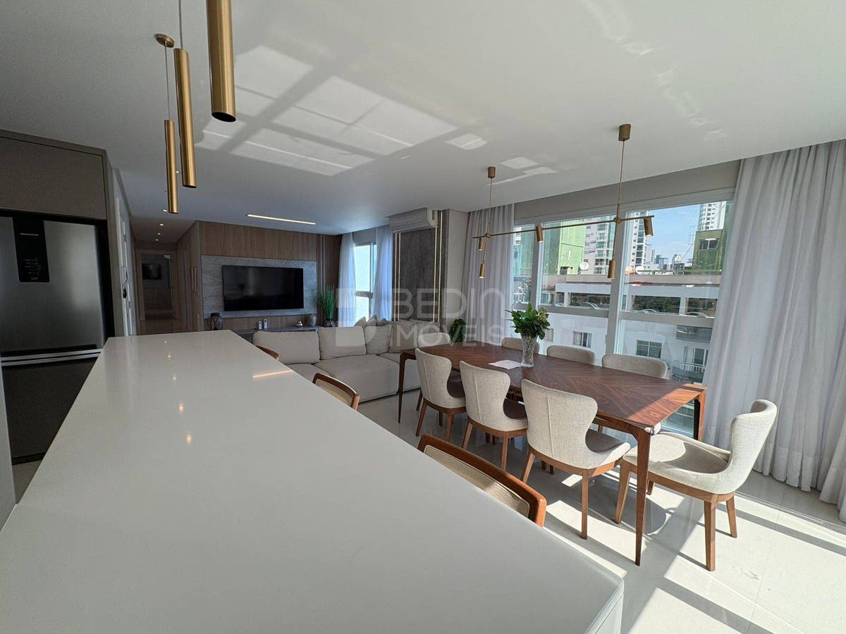 Apartamento de 4 quartos, 140m² no bairro Centro, em Balneário Camboriú | Eu Corretor