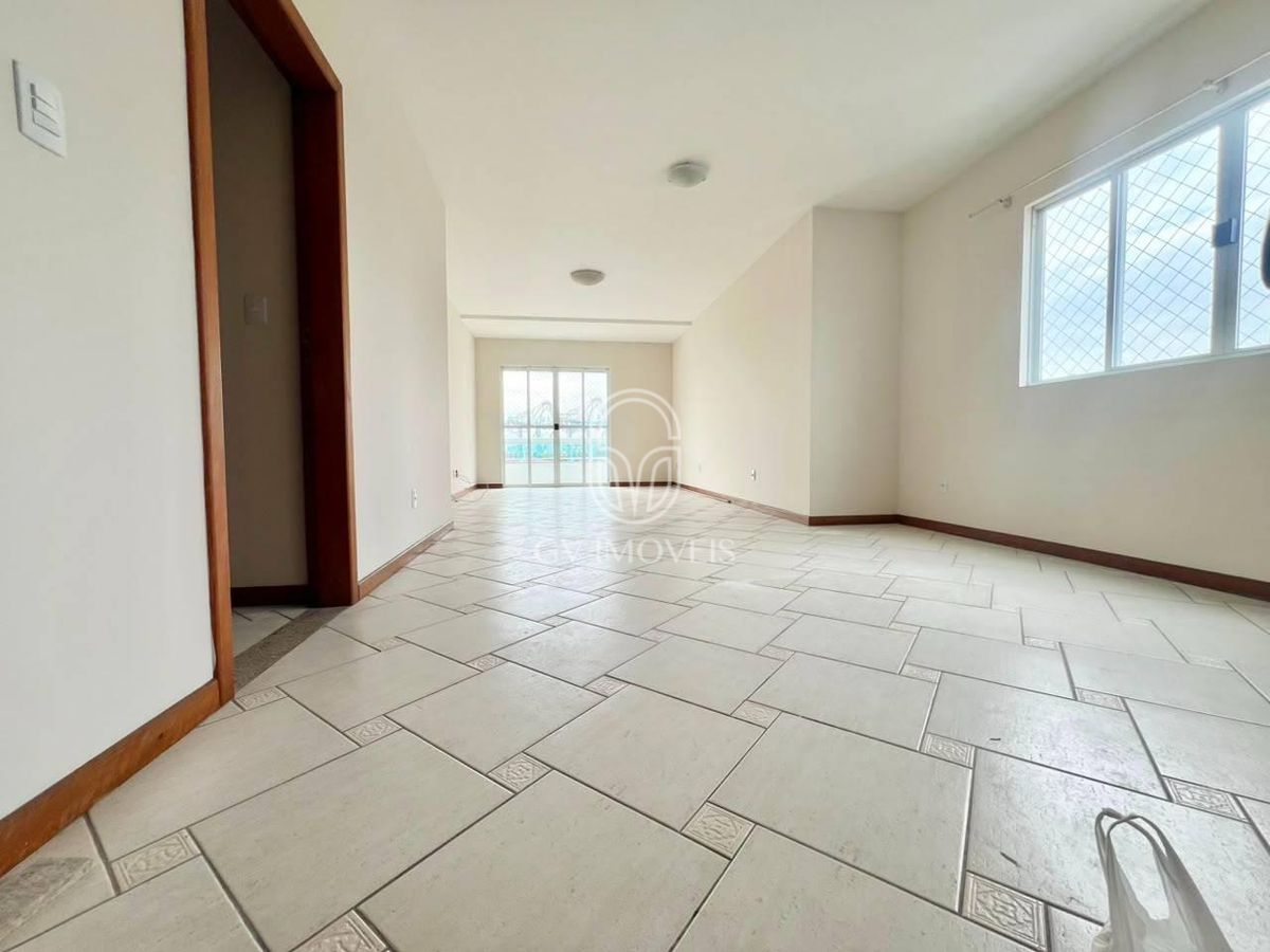 Apartamento semimobiliado para locação, 3 quartos sendo 1 suíte, 105 m², 1 vaga de garagem, bairro Centro, Itajaí-SC - Apartamento em Centro, Itajaí - para locação - Gv gestao de imoveis LTDA