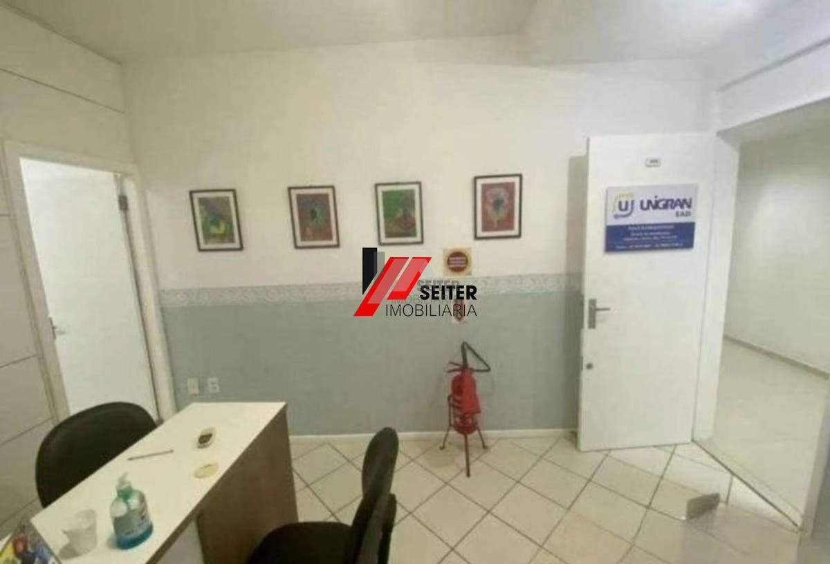 Sala comercial a venda no centro de Florianópolis