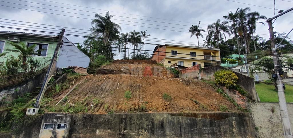 Terreno a Venda no Jaraguá Esquerdo com 660m²