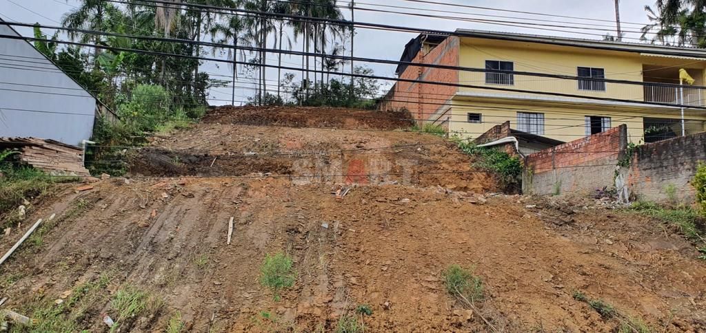 Terreno a Venda no Jaraguá Esquerdo com 660m²