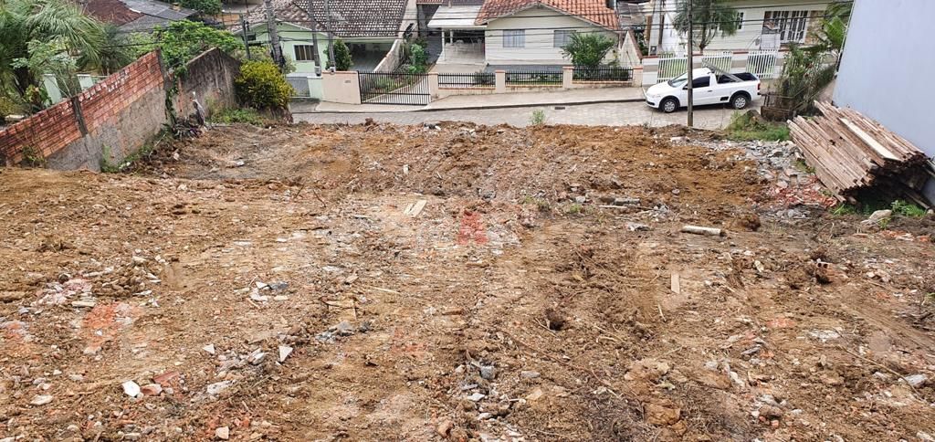 Terreno a Venda no Jaraguá Esquerdo com 660m²