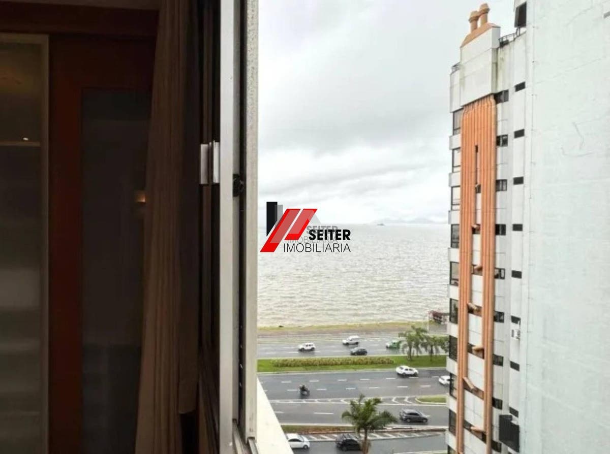 Apartamento à venda no Centro de Florianópolis