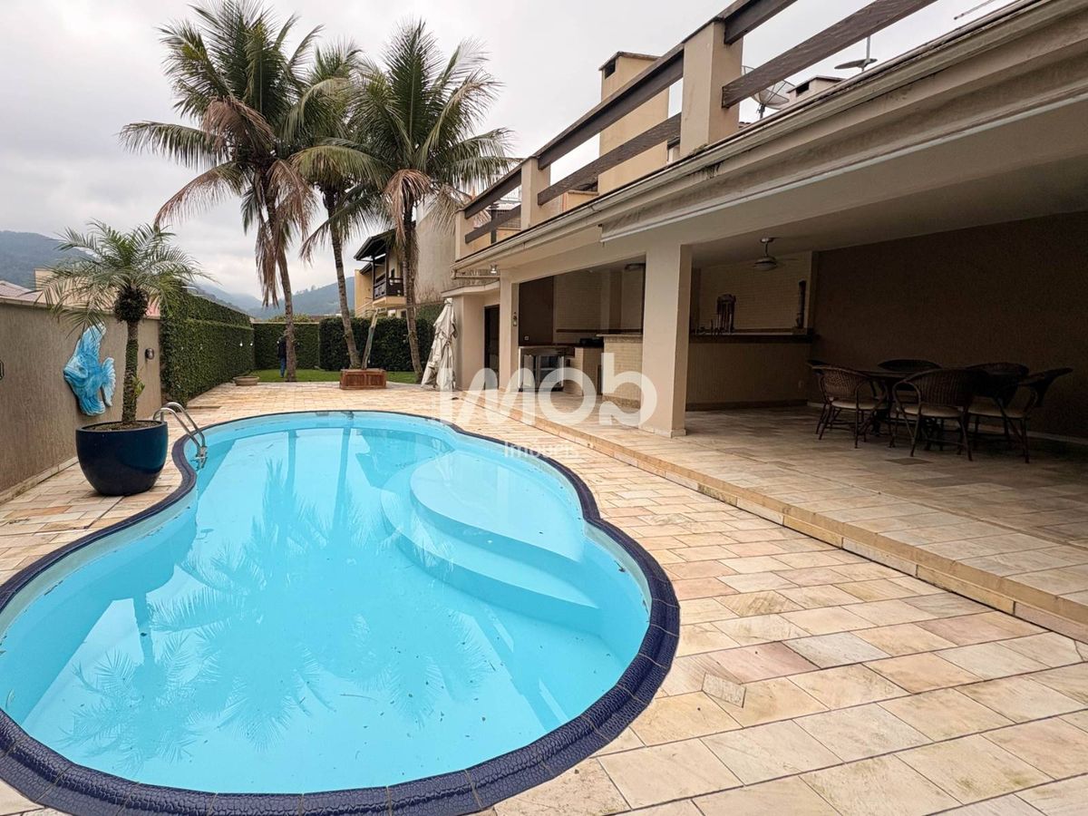 Casa, 3 quartos, 250 m² - Foto 13
