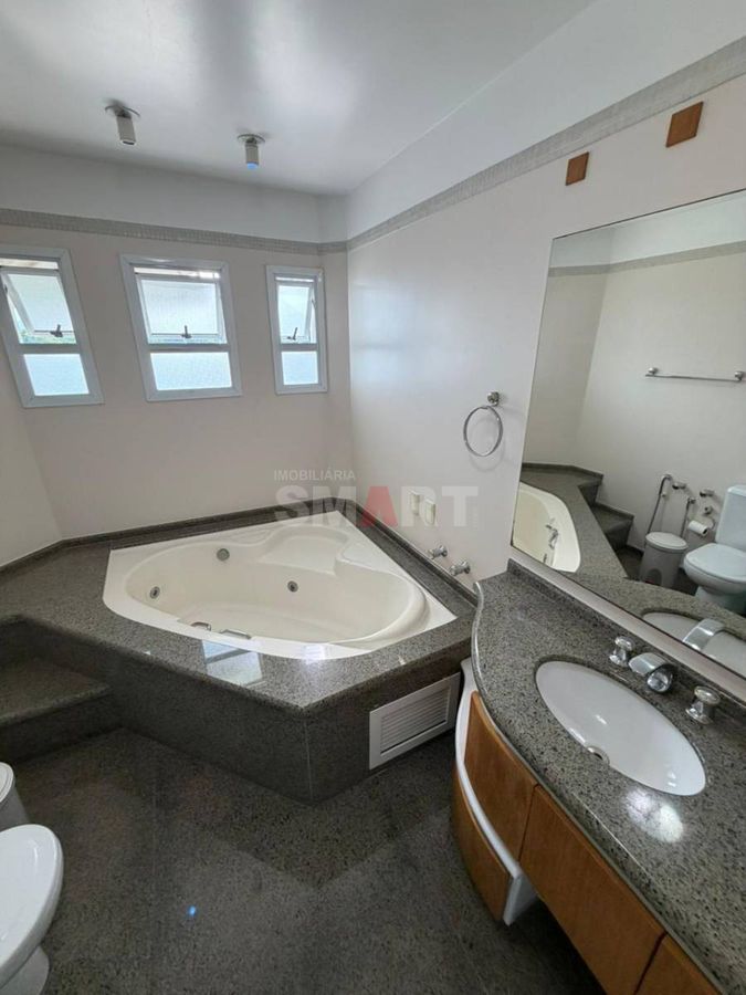 Cobertura a Venda no Residencial Royal Barg
