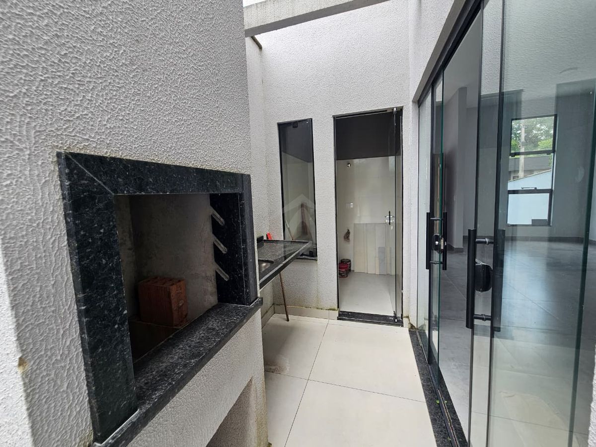Casa, 3 quartos sendo 1 suíte, pontal