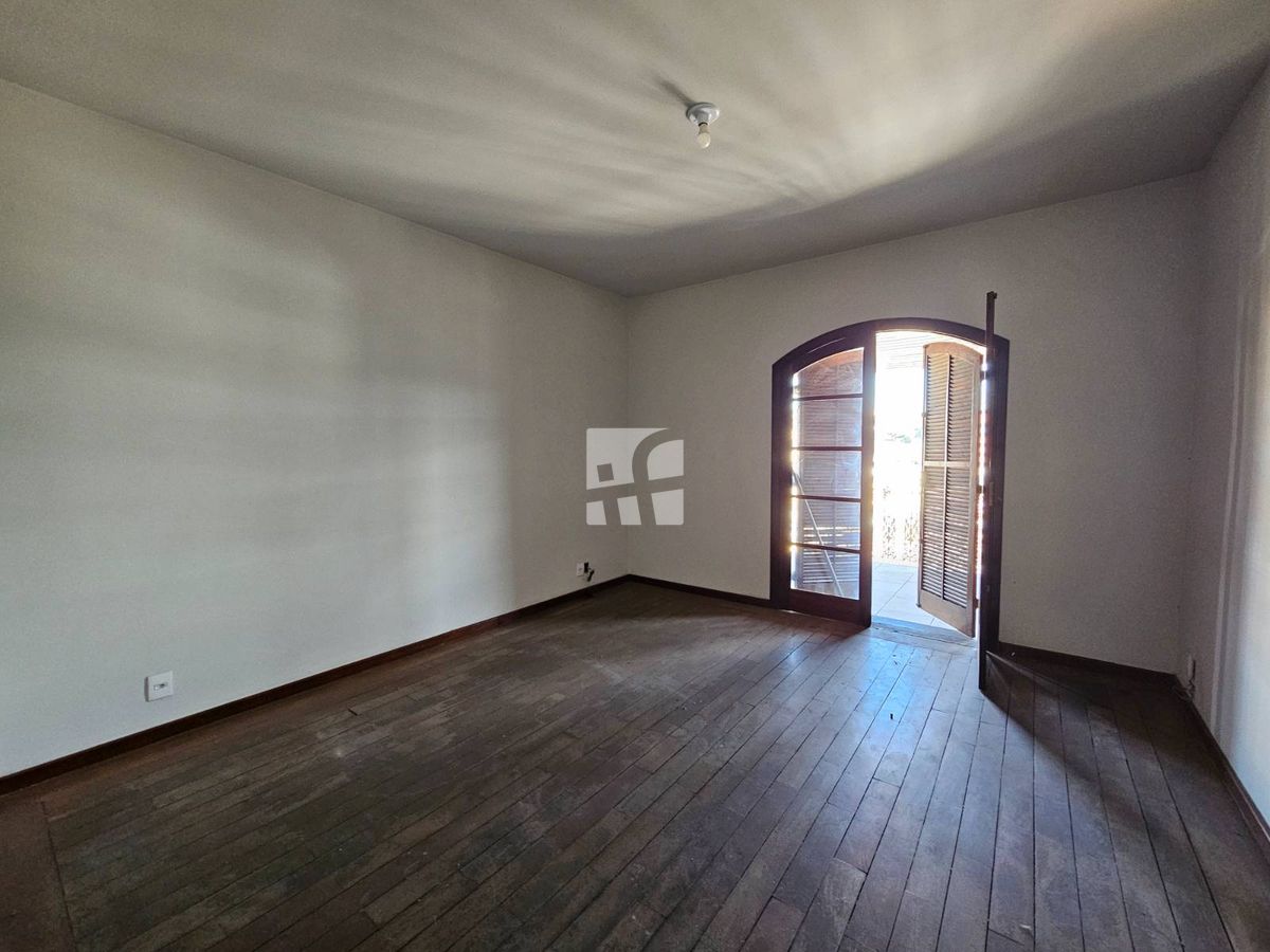 Residencial e Comercial com 3 quartos