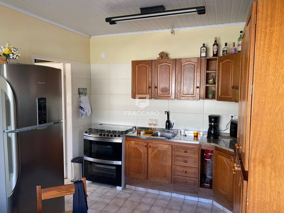Casa à venda e para alugar em Uvaranas, Ponta Grossa — Portal Chave Fácil