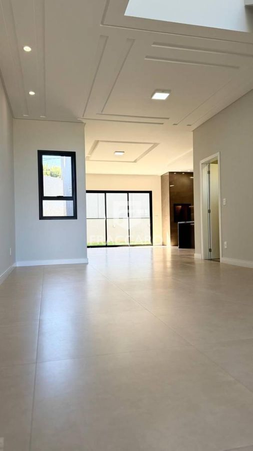Casa à venda em Colônia Dona Luíza, Ponta Grossa — Portal Chave Fácil
