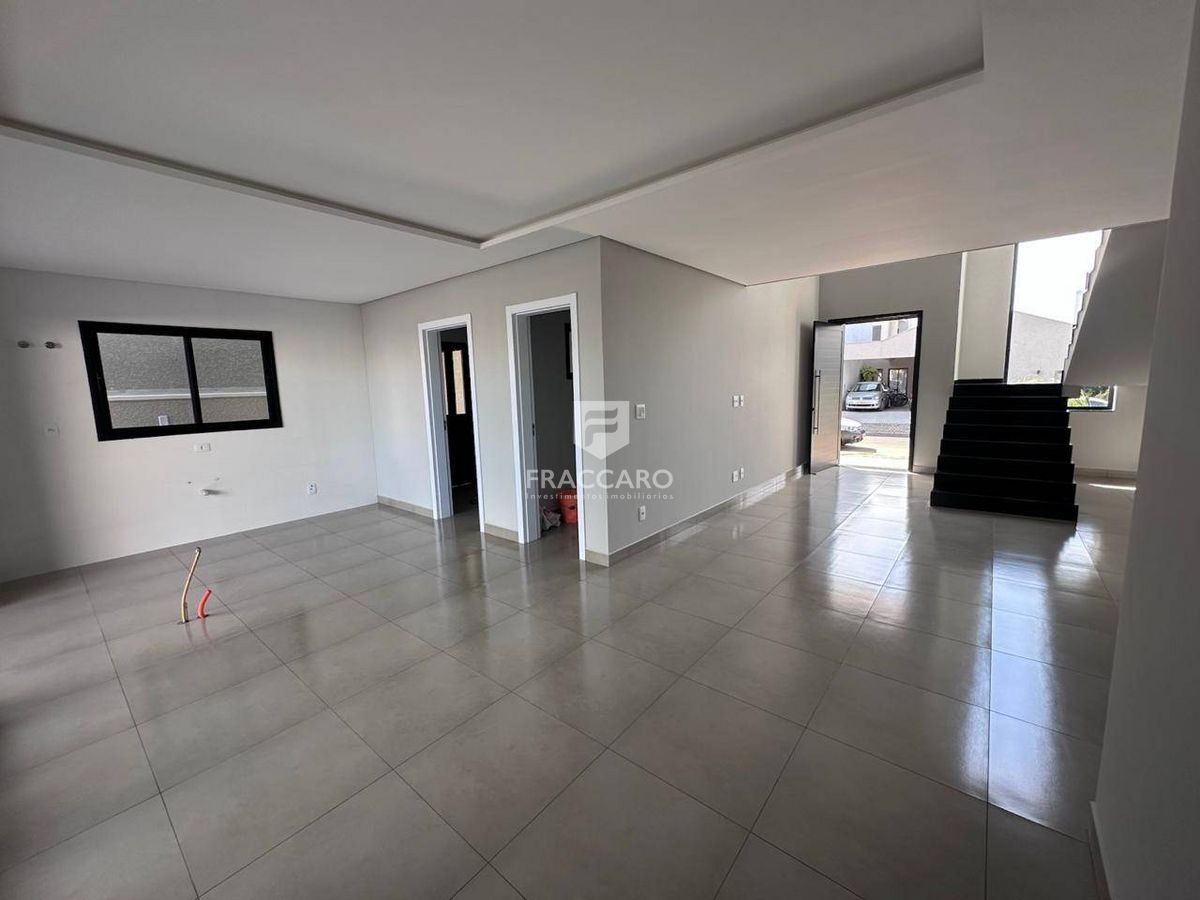 Casa à venda em Cará-cará, Ponta Grossa — Portal Chave Fácil