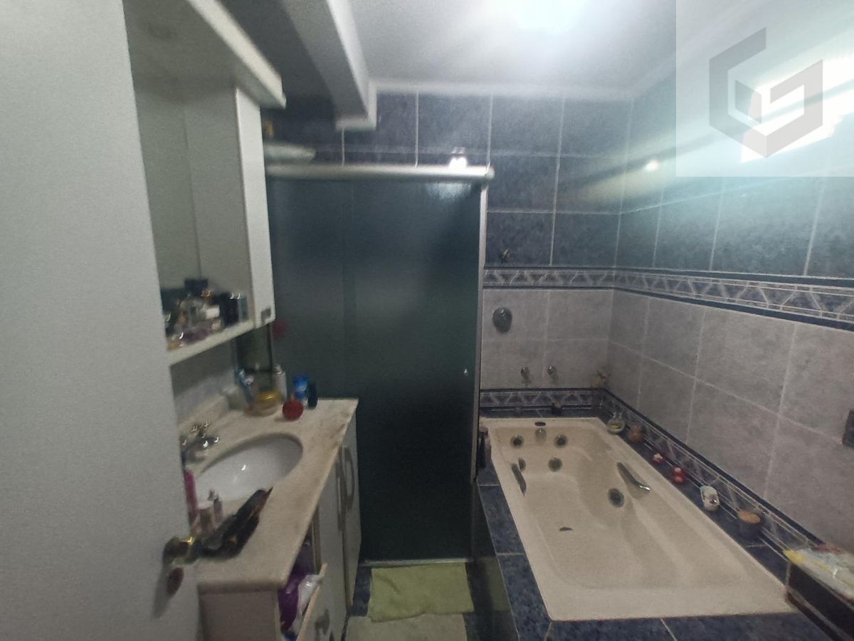 Sobrado com 3 quartos à Venda, Vila Ré - São Paulo