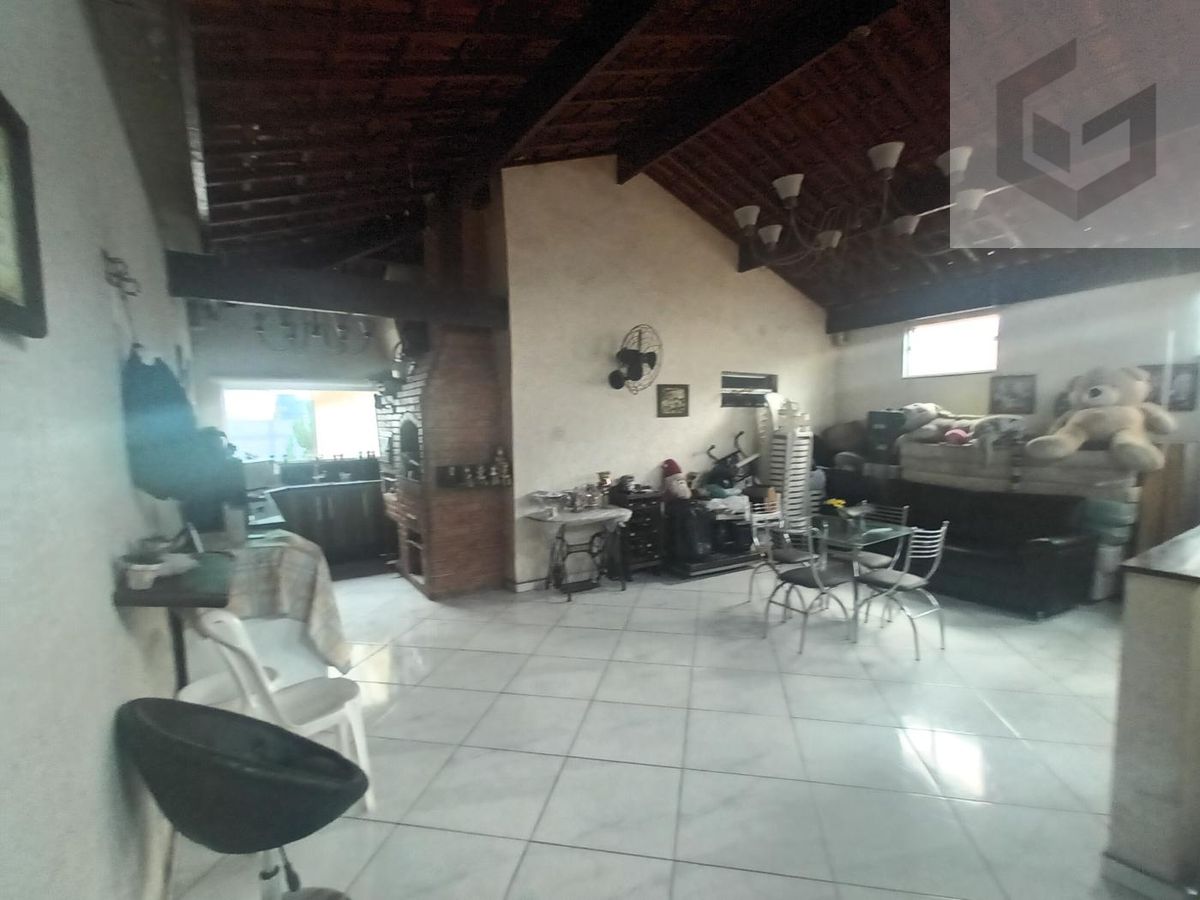 Sobrado com 3 quartos à Venda, Vila Ré - São Paulo