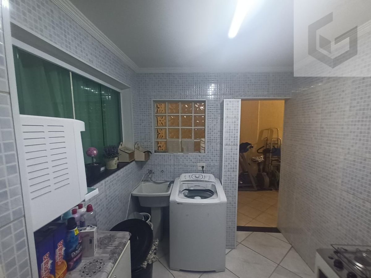 Sobrado com 3 quartos à Venda, Vila Ré - São Paulo