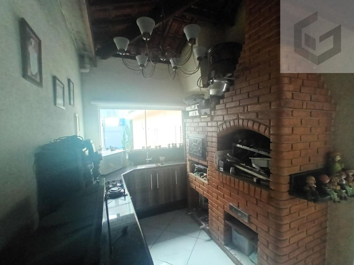 Sobrado com 3 quartos à Venda, Vila Ré - São Paulo