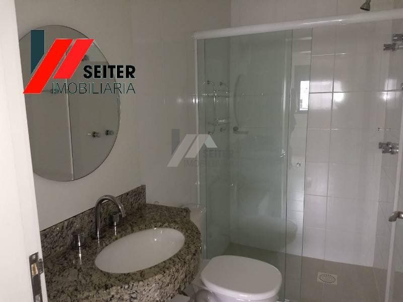 Apartamento 2 quartos 1 suite para locaçao no itacorubi florianopolis